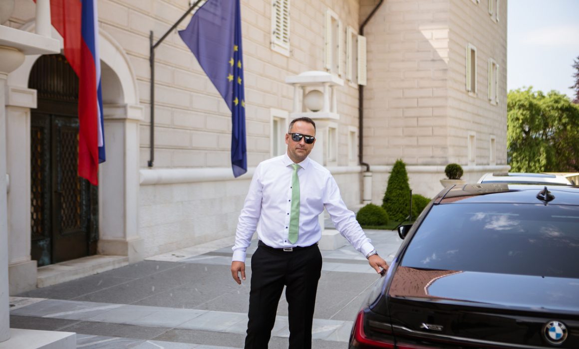 Protokolarni prevozi - najem vozila z protokolarnim voznikom - Posestvo Brdo - GoGreen