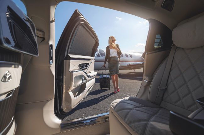 Prevozi na dekliščine - prevozi na letališče - GoGreen