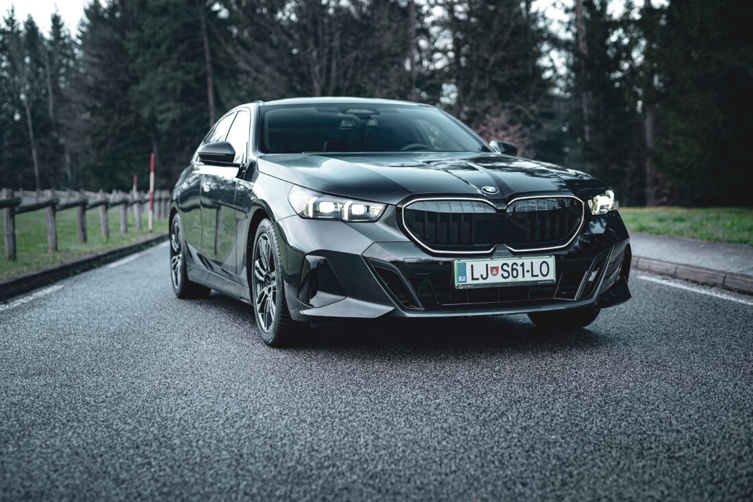 Najem avtomobila - najem poslovnega avtomobila BMW Serija 5 ali podobno - GoGreen